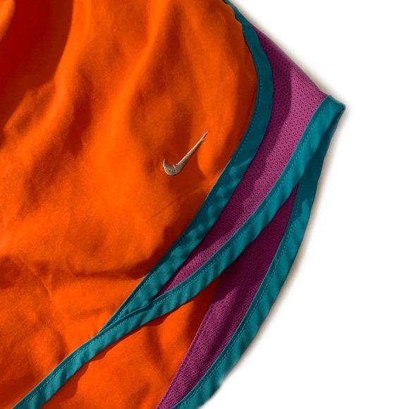 80s styled Nike running shorts size small - Picture 2 of 2